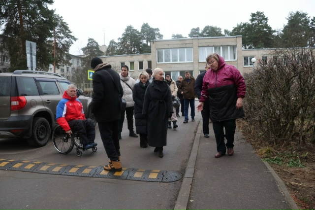 Жители ул. Молодежной и ул. Ленина, как вы там? Какие у в?...