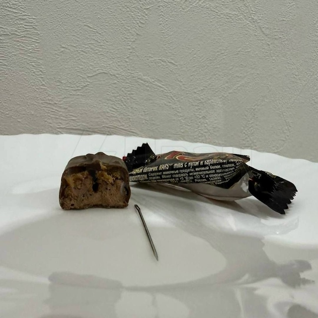 ❗️Шоколадку Mars с иглой чуть не съела девочка из Калуг?...