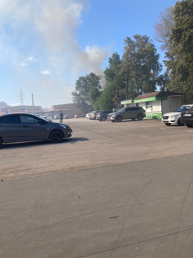 Кировский рынок горит