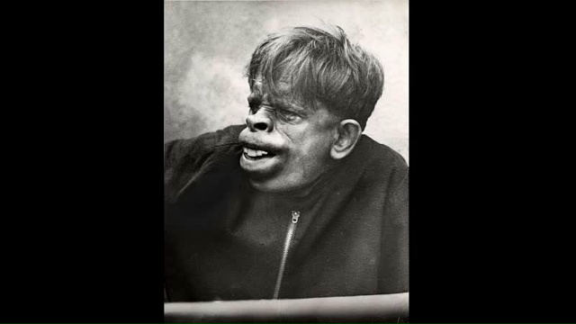 В джунглях Амазонки в 1937 году нашли мальчика-обезьяну. ...