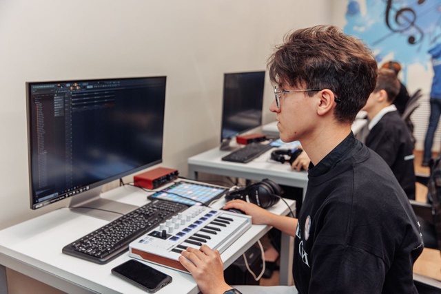 Воспитанники Школы креативных индустрий г. Орехово-Зу?...