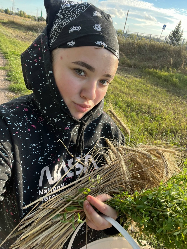 Дорогая моя доченька, поздравляю тебя с Днём рождения! ...