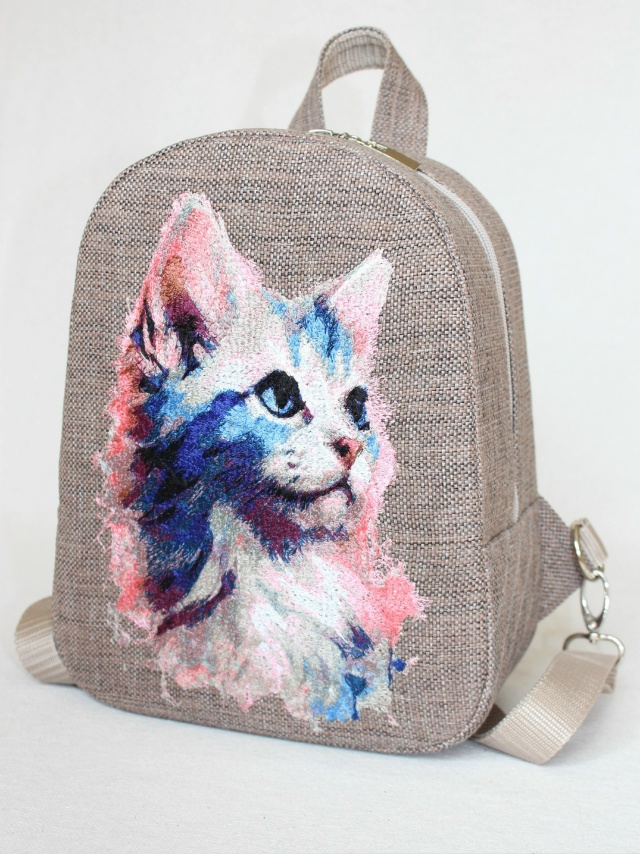 Сумки и рюкзаки с машинной вышивкой 🐈