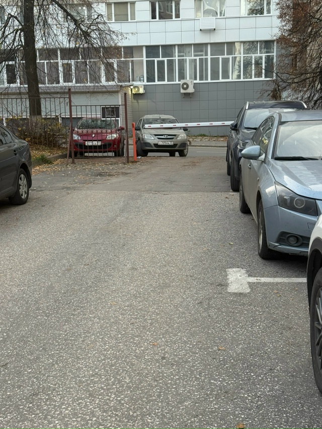 И так любимая студенка уважаемый владелец Ларгуса реш?...