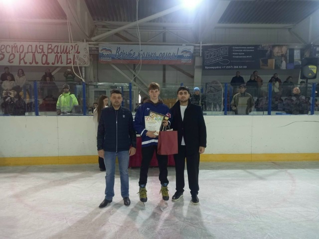 🔥В Вольске в «Ледовом дворце» 15 ноября завершилось Пе...