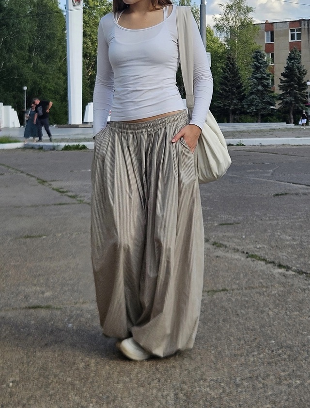 🧵🪡По просьбе молодых, штаны крейзи🫠
Хлопок полоска...