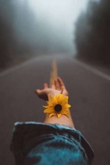 какая разница, что говорят другие, главное верь в себя. ...