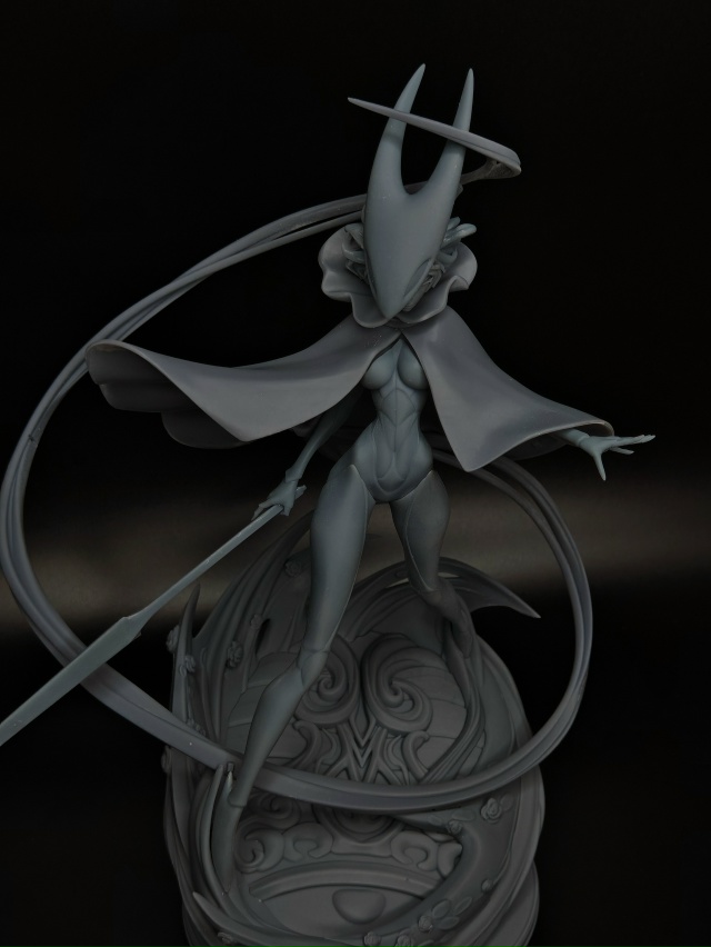 Хорнет, высота 25 см, Мита, высота 20 см.
Фигурки были нап?...