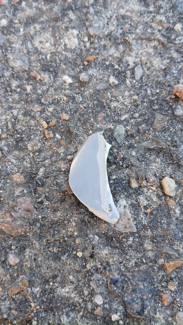 В понедельник 17.11.25. Машина стояла с торца дома 29 по Мая?...