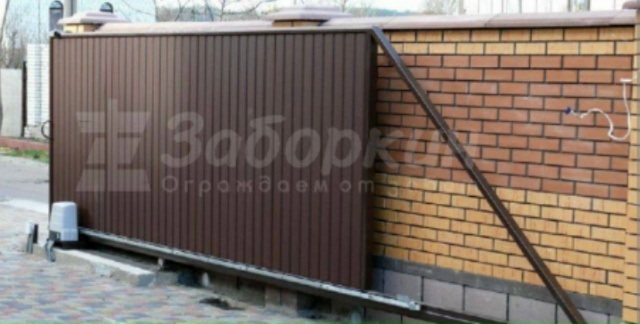 Монтаж откатных и секционных ворот с автоматикой и без...