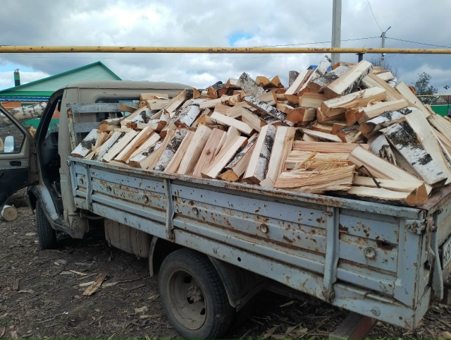 Продам дрова Ильма , Берёза 89174760532 .