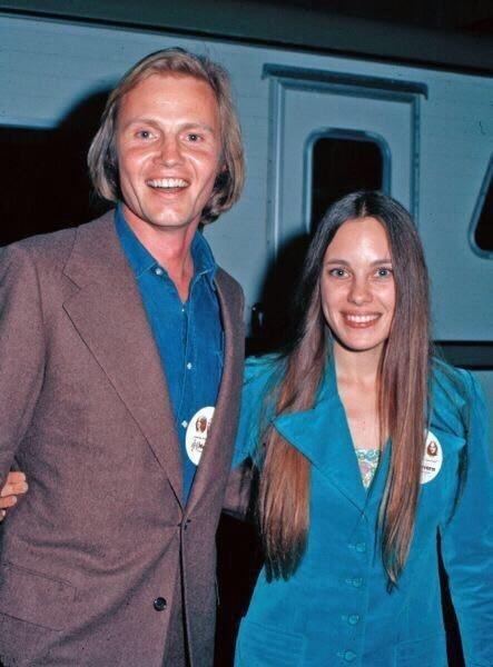 Родитeли Анджелины Джоли актеры Джон Войт и Маршелин Б?...