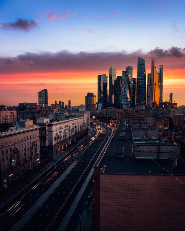 Москва ??