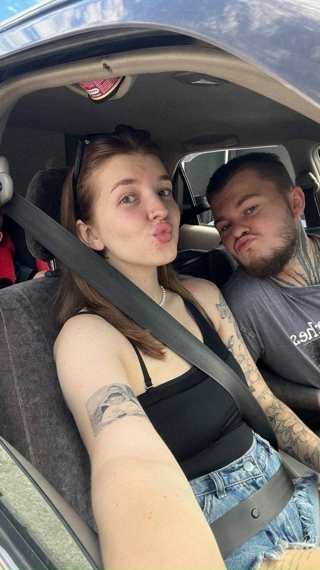 У Полины и Вовы из шоу «Беременна в 16» снова разлад
Пар...