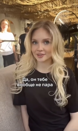 Очень удобно, когда есть сестра близнец!
