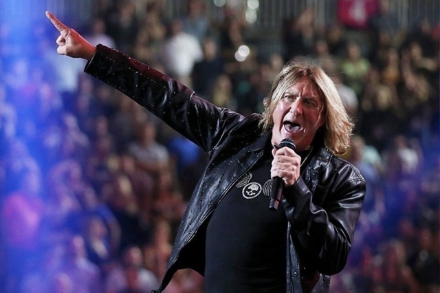 1 августа 1959 года родился Joe Elliott, вокалист британской р?...