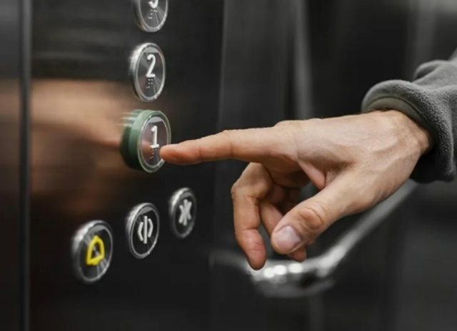 ⚡️В Мурманской области на замену лифтов требуется 6 м?...