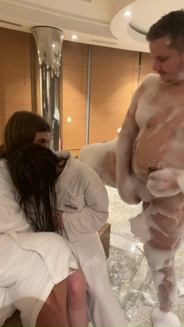 💸 5 000 за вход в MELLSTROY от мажора! 🟥 На стриме: «Залутал ...