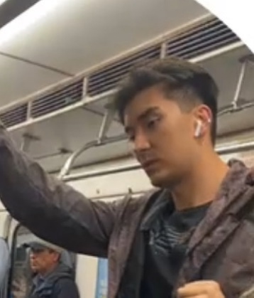 Всем привет! Хочу проверить силу интернета!
Ищу парня, ...