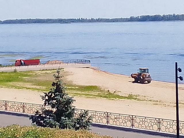 Благоустройство города(своей техникой) в этот раз тепе...
