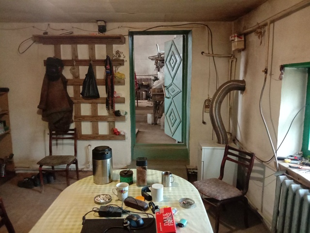 Сдам в аренду гараж.
140 кв.м,газовое отопление, водопро?...