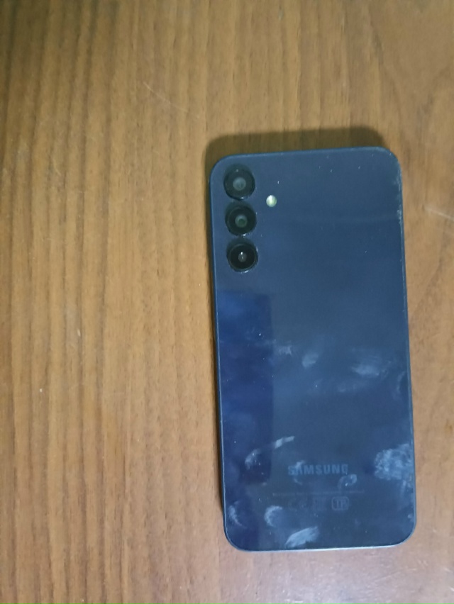 Нашли в автобусе телефон. Звонить по номеру 5-32-02