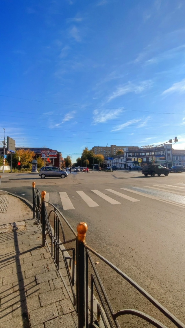 Наслаждаемся моментами осени...
Всем хорошего дня.
📸О?...