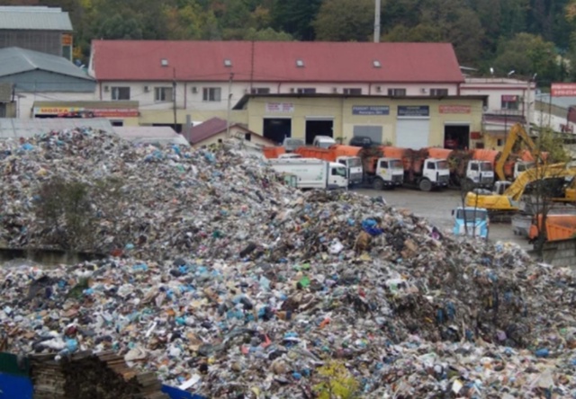 В Сочи решают мусорный вопрос: 80 новых площадок и видео...