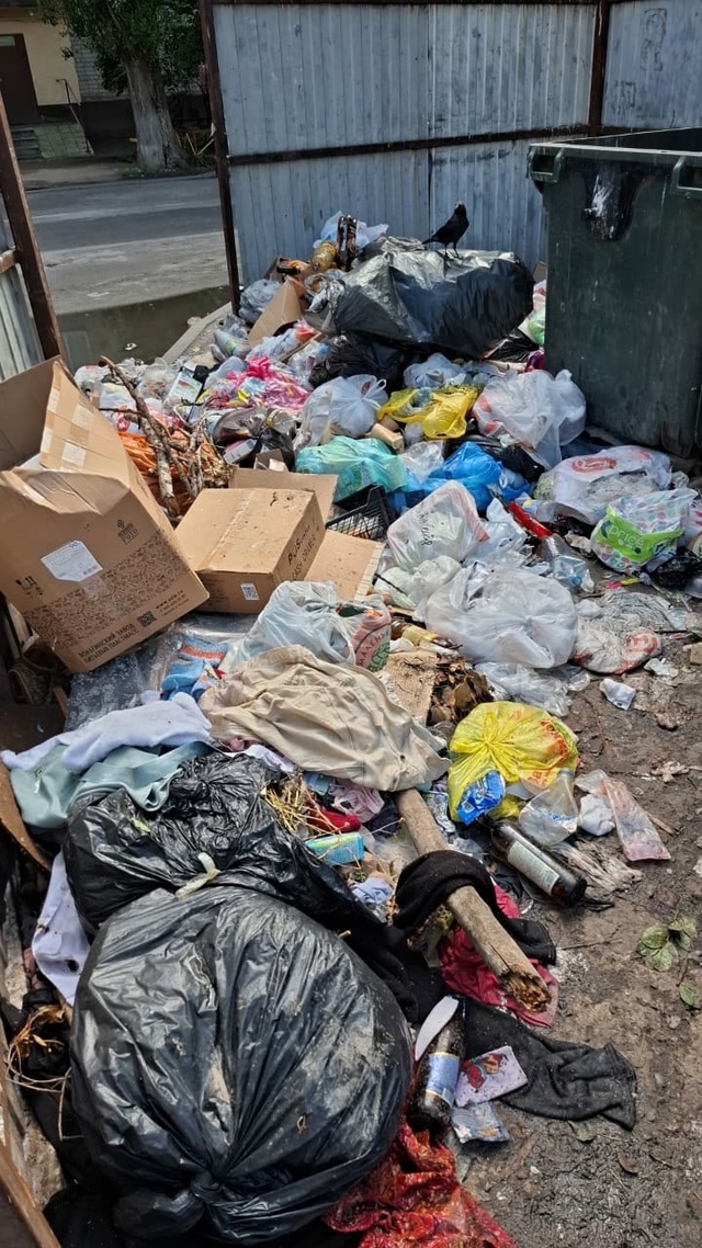 🗑Подъехали новые мусорные истории от жителей Курска. ...