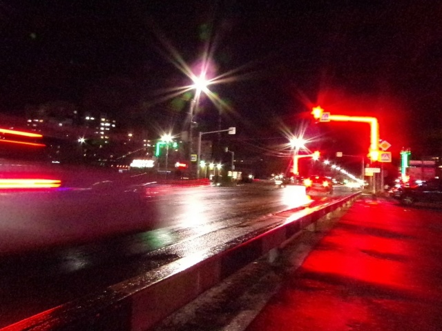 Ну что, торопыги кто сигналит сзади на выключенную стр?...