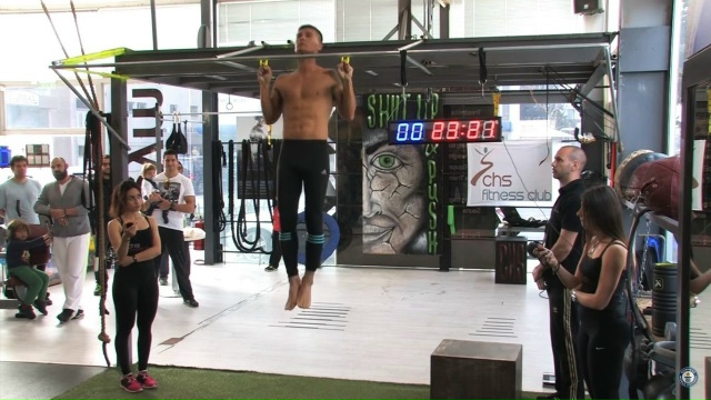 Джамшид Тураев из Узбекистана установил мировой рекор...