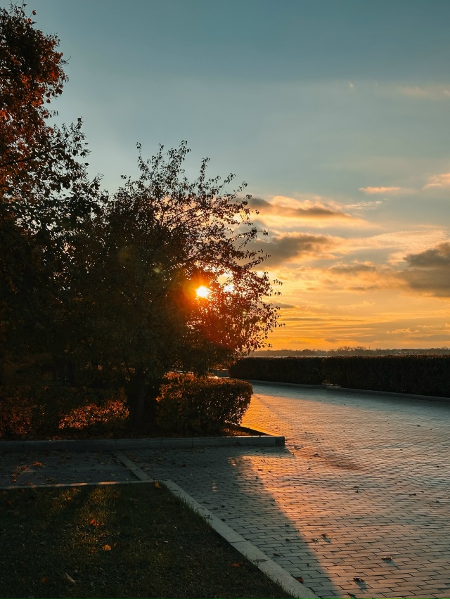 Осень на Орловской набережной Самары