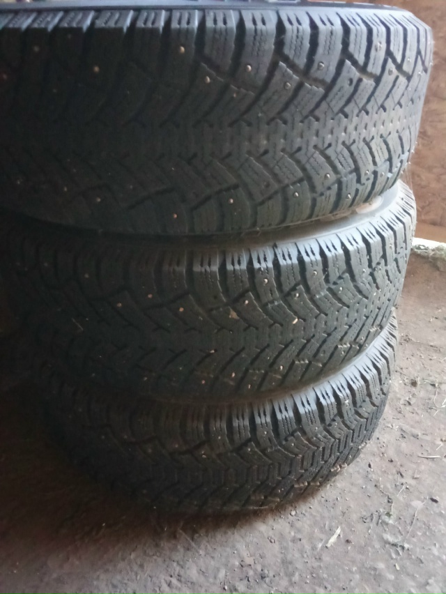 Продам комплект зимних резины с дисками 4шт, разболтов?...