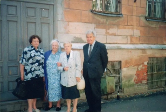 Старый Кронштадт 🏰
Коммунистическая улица, дом 16, 1998 ?...