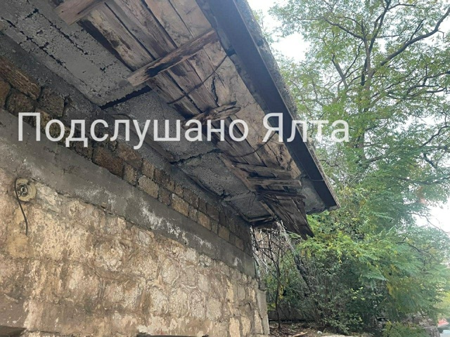 Хочется обратить самое пристальное внимание со сторон...