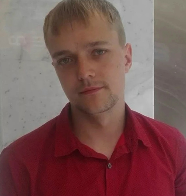 Сын Сергея Зверева подал в суд на отца, требуя 27 миллио?...