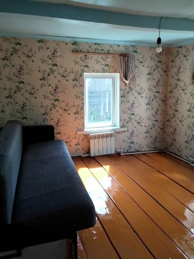 Продаëтся дом в п. Красноусооьский, по ул Кирова д. 16. Пл...