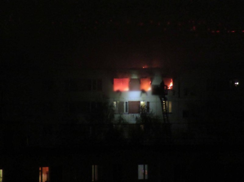 ⚡️ До 15 возросло число пострадавших при взрыве в жилом доме Из-за мощного взрыва сильно повреждены
