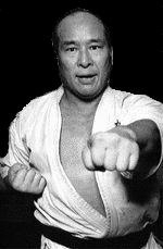 Масутацу Ояма - мастер и преподаватель карате!
Согласн...