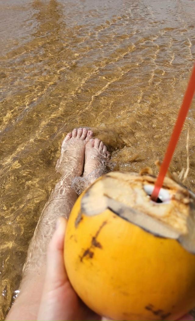 Кто как проводит время? С фото 😏 Натуральная пина-кол...