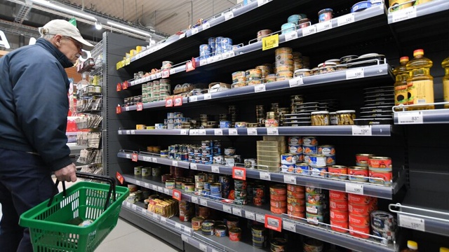 В России захотели запретить магазинам большие наценки...