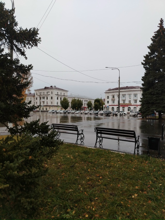 А дождь идёт а дождь идёт...