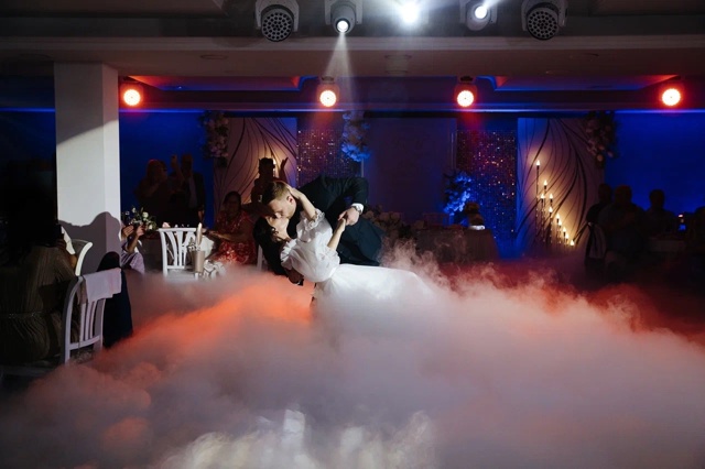 Привет🫶🏻
Готова поделиться фото с нашей свадьбы, рос...