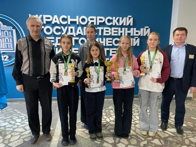 РУССКИЕ ШАШКИ: ЕСТЬ ПЕРВЫЙ СПОРТИВНЫЙ!
Пришла радост?...