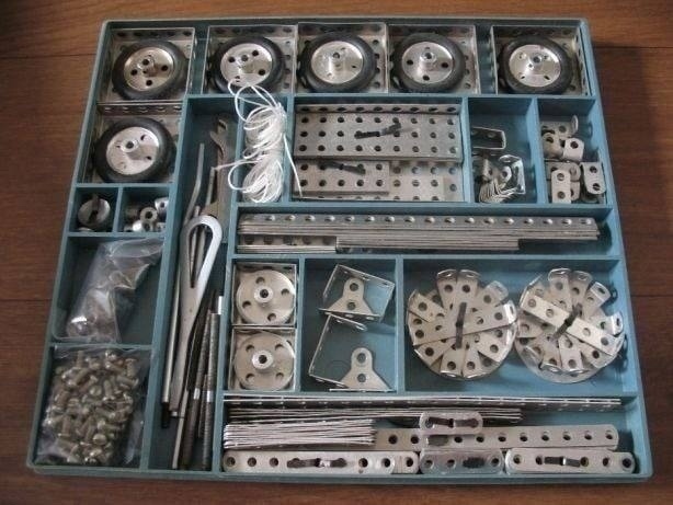 Знаменитый coветский констpyктop! Coбирали?