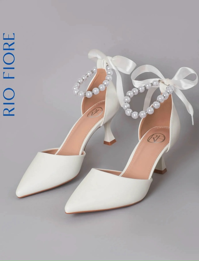 Девочки, привет всем. 👰🏻‍♀️
Помогите мне, пожалуйс?...