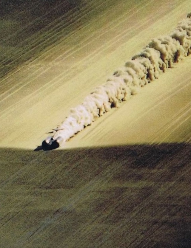 Редкий кадр Ударная волна перед автомобилем Thrust Super Son...