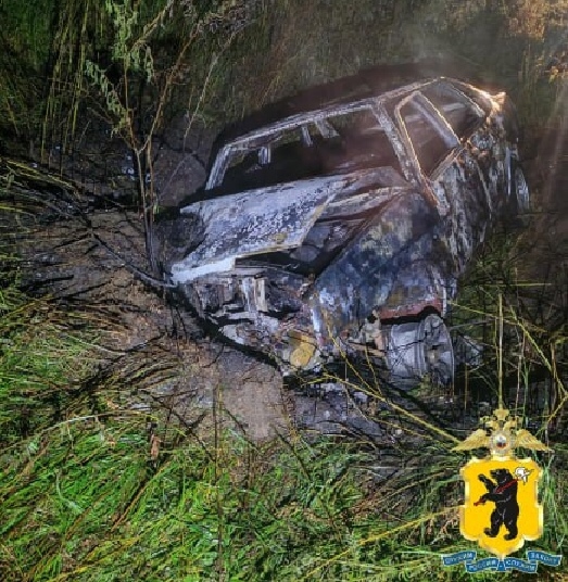 На трассе под Рыбинском три человека пострадали в сгор...