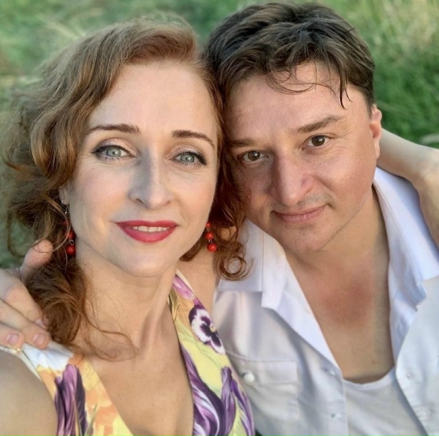 6 крепких звёздных пар, которые вместе с юности — и до с...