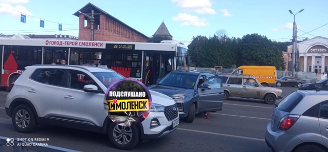🚘Наш подписчик сообщает, что на улице Большая Советск...